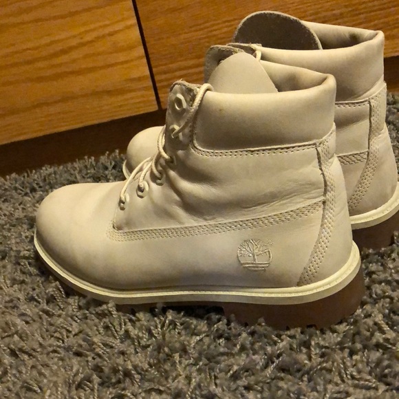 White Timberland Boots - Picture 3 of 4